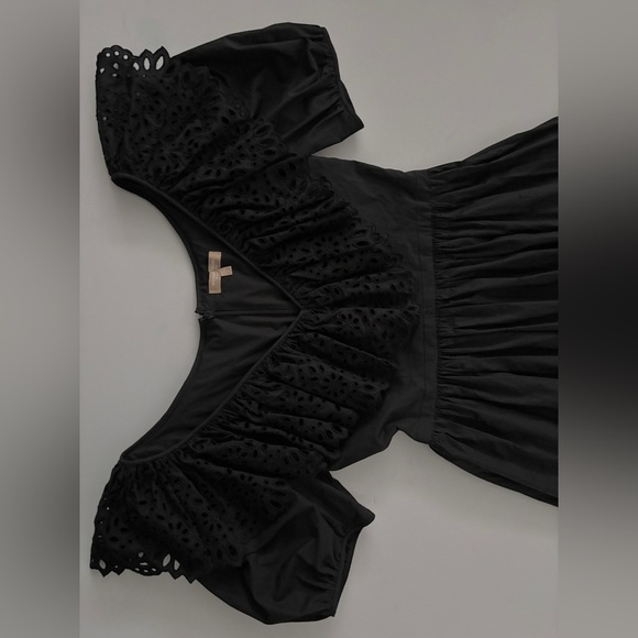 $2K Michael Kors Collection COTTON POPLIN PUFF-SLEEVE EYELET DRESS IN BLACK 6 - Picture 4 of 12